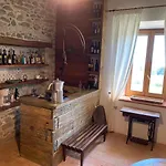 مزرعة للإقامة Tenuta Di Freddano *